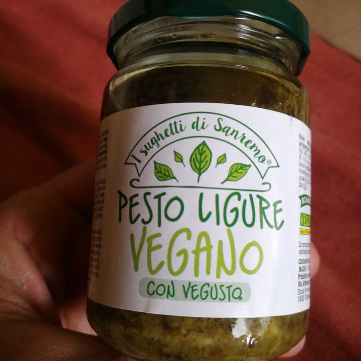 photo of  Esselunga Pesto ligure vegano shared by @marvino on  15 Apr 2021 - review