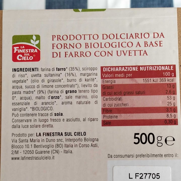 photo of La Finestra Sul Cielo Dolce Natale di Farro con uvetta (Vegan Bio) shared by @senja on  19 Mar 2022 - review