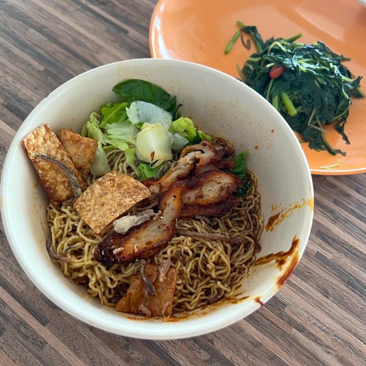 photo of Origanics Char Siew Kolo Noodles shared by @erialc on  05 Aug 2022 - review