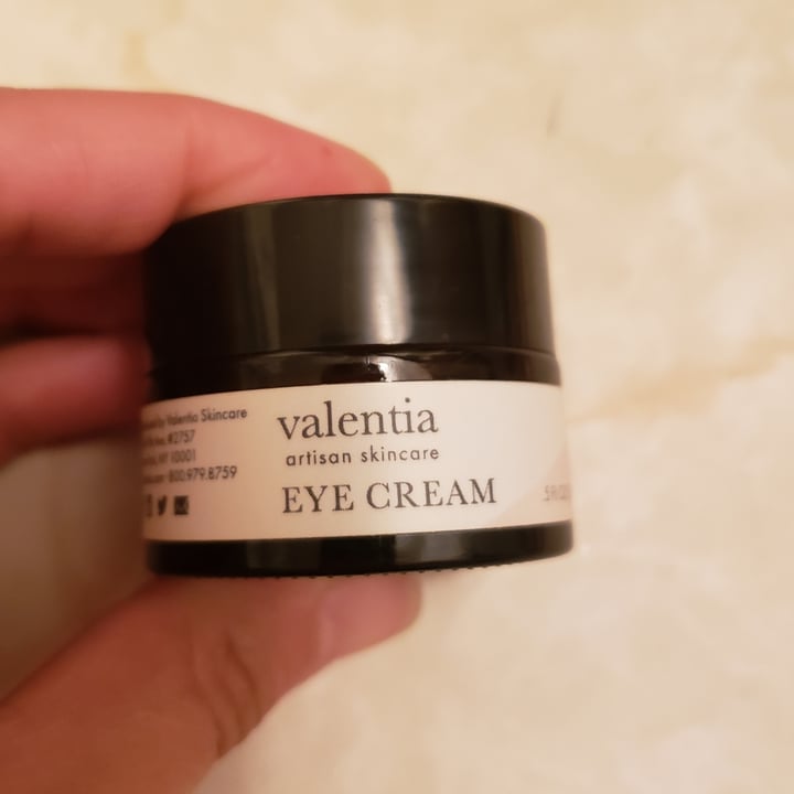 review photo of Valentia Skincare Eye Cream shared by @kaylas on 10 Aug 2021 - review