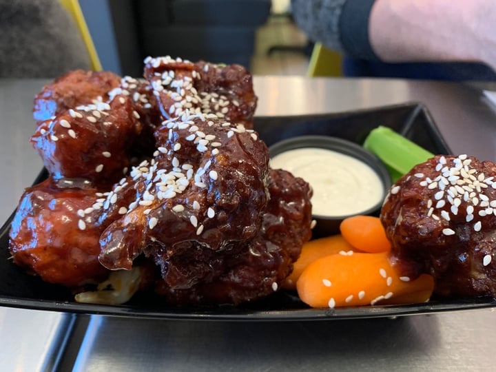 review photo of Cast Iron Catering Co Korean BBQ Cauliflower Wings shared by @theveganyogi on 05 Jan 2020 - review
