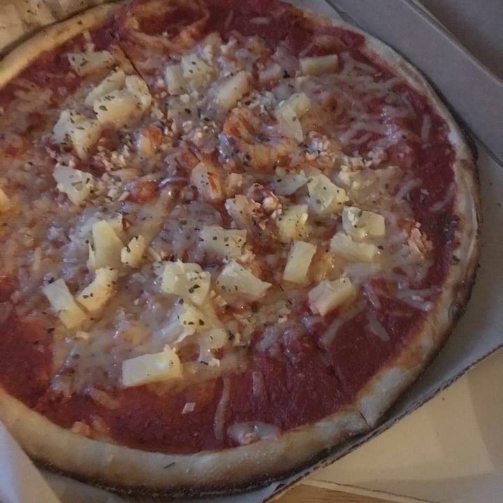 photo of Blaze Pizza Vegan Pizza shared by @gcalligy1 on  28 Jun 2020 - review