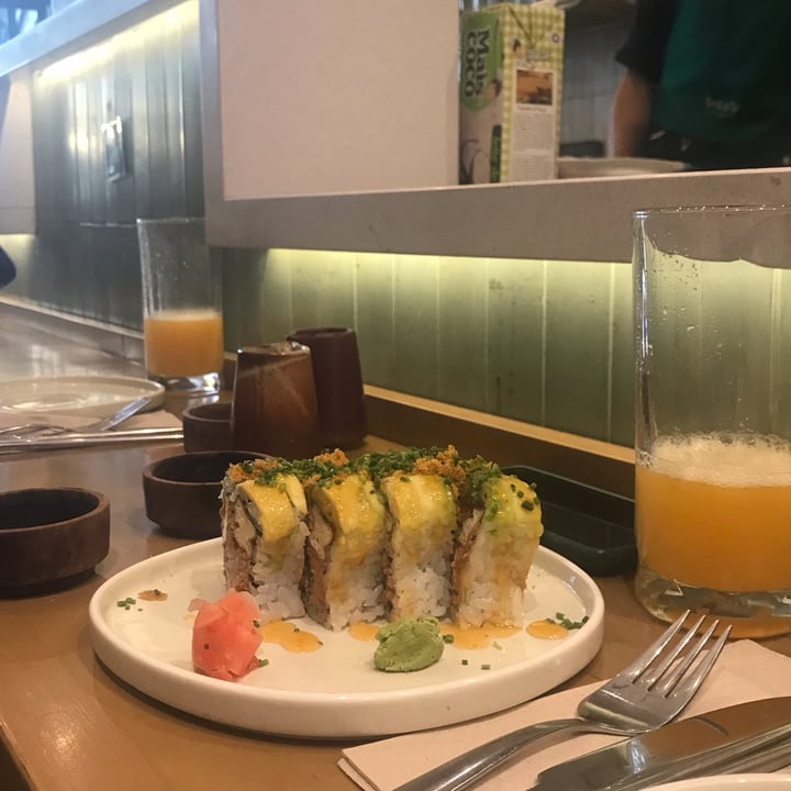 photo of Let it V - Vegan Sushi Sushi harrison por 8 unidades shared by @sabrinasilvero on  26 Feb 2022 - review