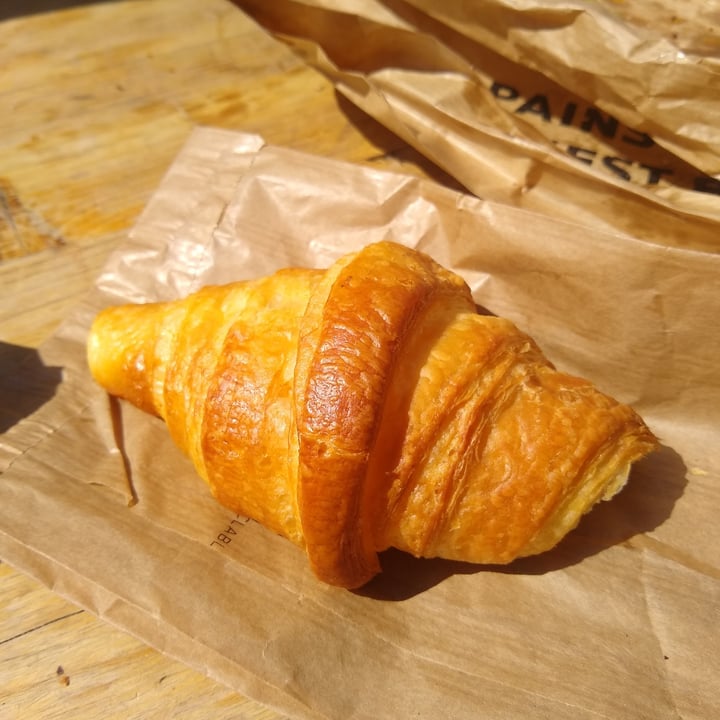 photo of Land&Monkeys Croissant shared by @muel on  26 Apr 2022 - review