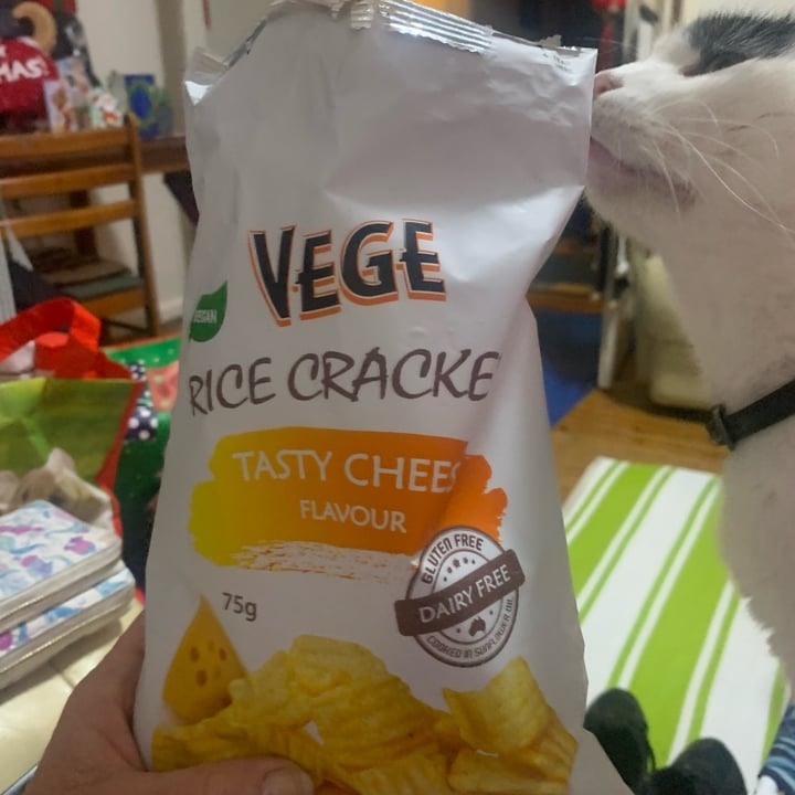 photo of Vege Rice Crackers Tasty Cheese Flavour  shared by @latasha on  03 Jan 2022 - review