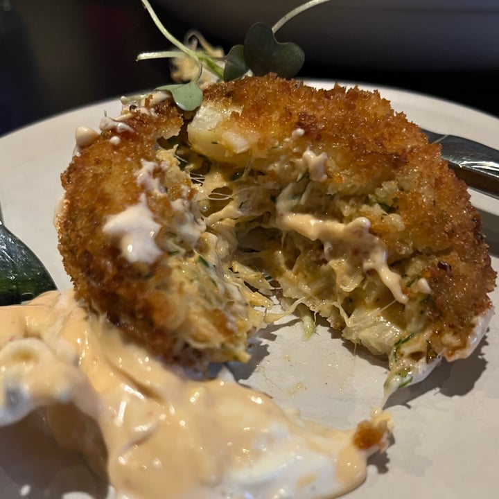 photo of Neon Tiger Crab Cakes shared by @drjennpt on  14 Feb 2022 - review
