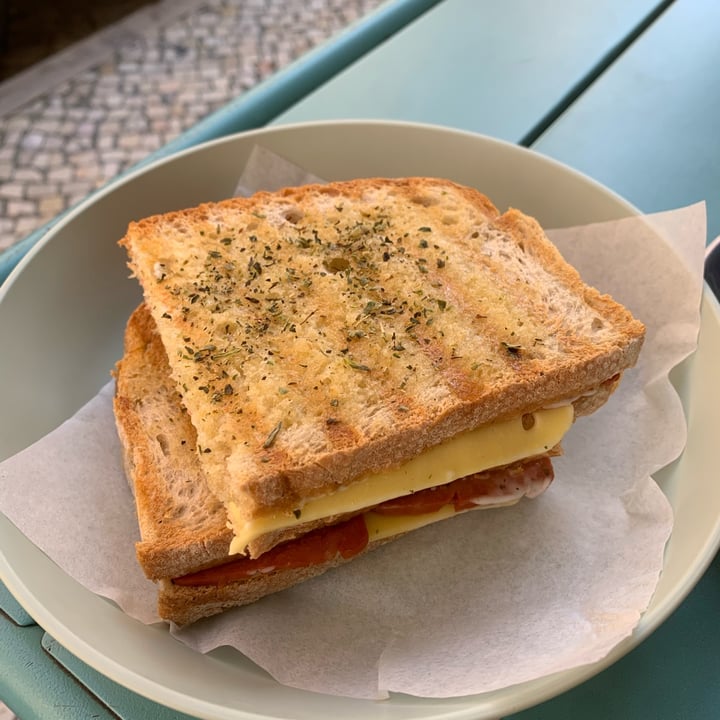 review photo of Moko Veggie Café Bacon toast shared by @tanjey on 13 Feb 2022 - review