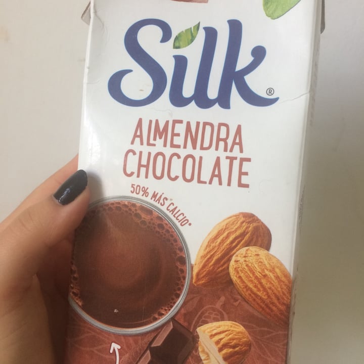 photo of Silk Bebida de Almendra sabor Chocolate shared by @veganely on  17 Sep 2021 - review