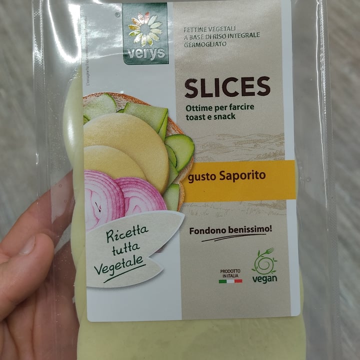photo of Verys Slices gusto saporito shared by @lauradavega on  18 Jan 2022 - review