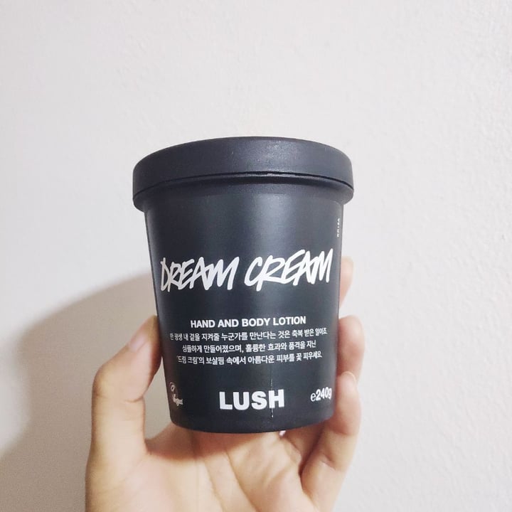 photo of LUSH Fresh Handmade Cosmetics Dream Cream shared by @simhazel on  08 Jan 2020 - review