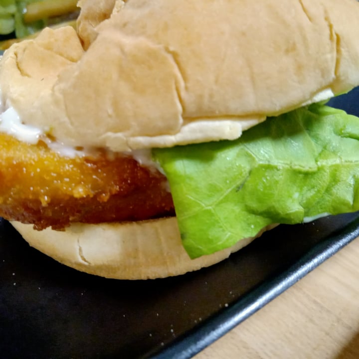 photo of Blooming Sprout No-Fish Burger shared by @maiwennmia on  18 Jan 2022 - review