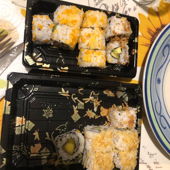 photo of Hong Kong Misto sushi da asporto shared by @paolamargherita on  23 Oct 2021 - review