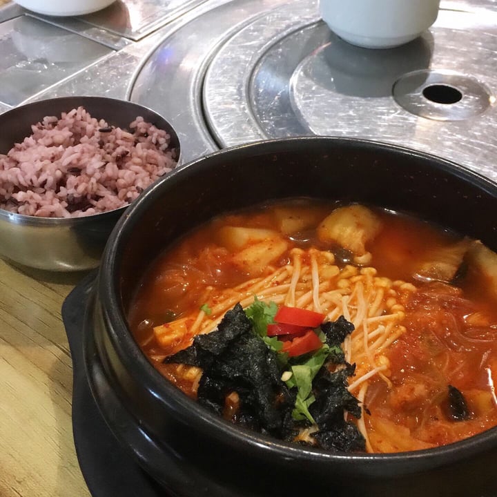review photo of The Boneless Kitchen Kimchi Jjigae (Spicy and Sour Kimchi Stew) shared by @saintsprout on 24 May 2019 - review