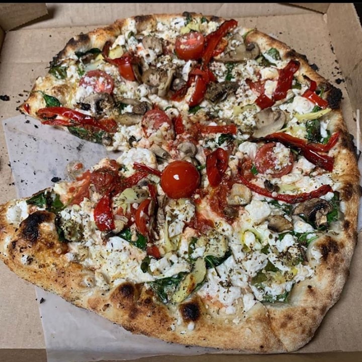 photo of V Pizza & SideCar Mediterranean Pizza shared by @thenightann on  27 Apr 2020 - review