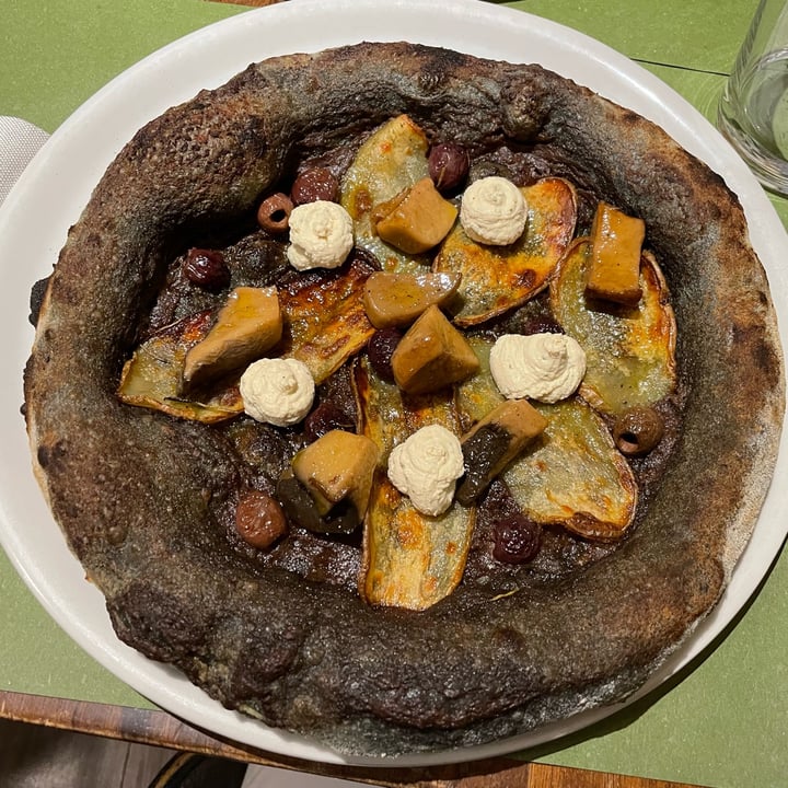 photo of Il Rovescio Pizza Alba shared by @vale95 on  10 Apr 2022 - review