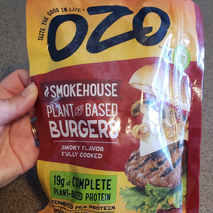 photo of Ozo Smokehouse Plant-Based Burgers shared by @lexiegoats on  25 May 2022 - review