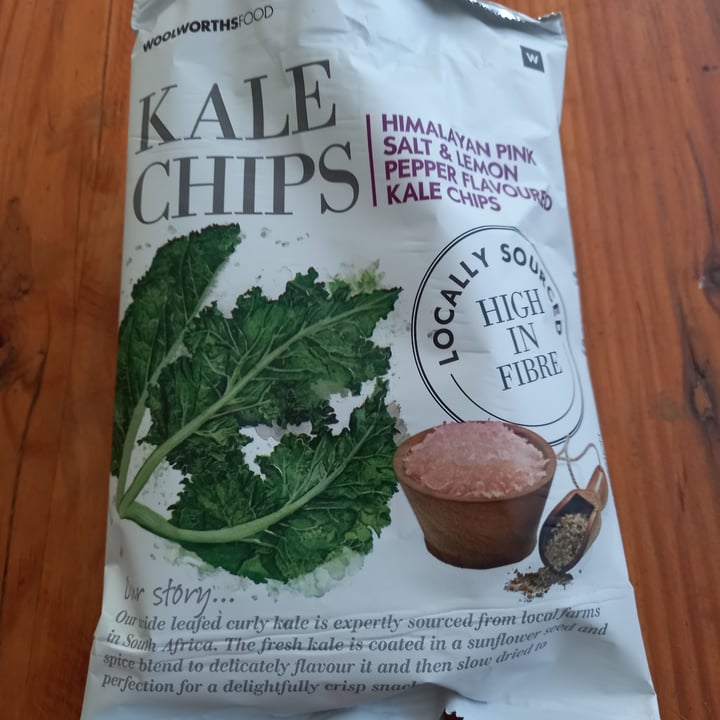 review photo of Woolworths Food Kale chips pink salt and lemon pepper shared by @schani007 on 21 Jan 2022 - review