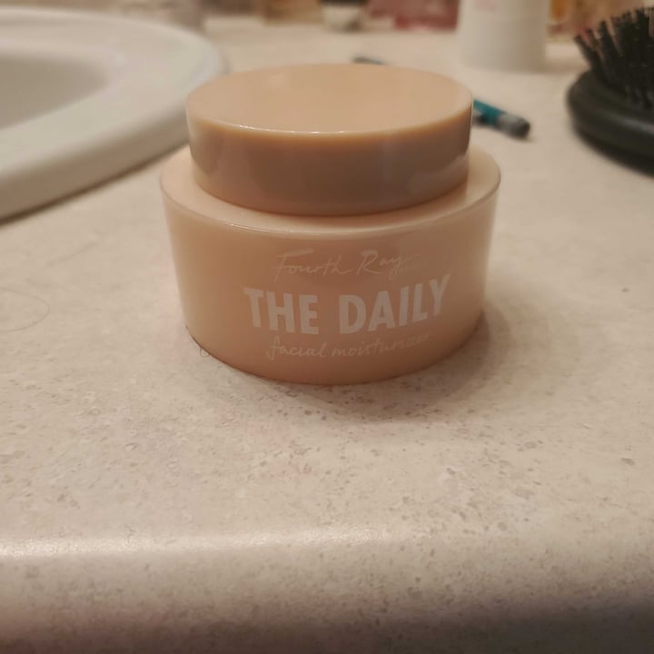 photo of Fourth Ray Beauty The Daily Face Moisturizer shared by @kaylavale on  21 Jun 2021 - review