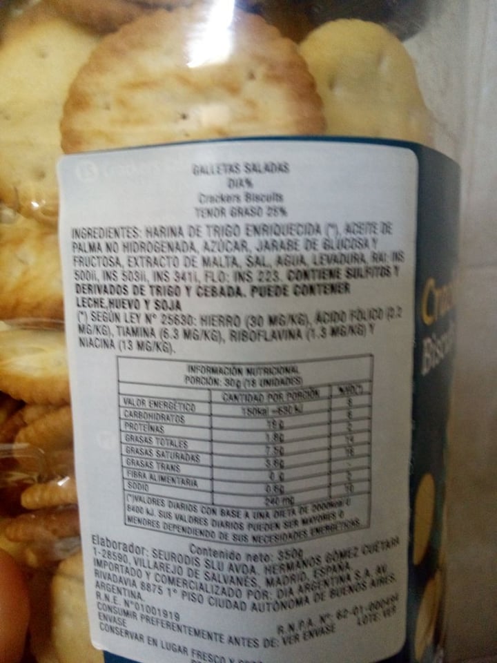 photo of Dia% Crackers biscuits shared by @andreitapobre on  08 Mar 2020 - review