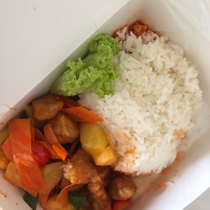 review photo of D’Life Signature Sweet & Sour Pork Rice 咕嚕肉飯 shared by @kaattt on 28 Jan 2021 - review