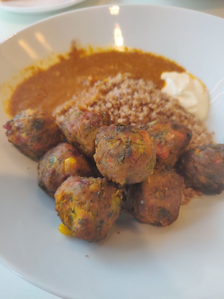 photo of IKEA Alexandra Vegetable Balls with Nordic Grains and Curry (Without Cream) shared by @qianyu on  30 Aug 2019 - review