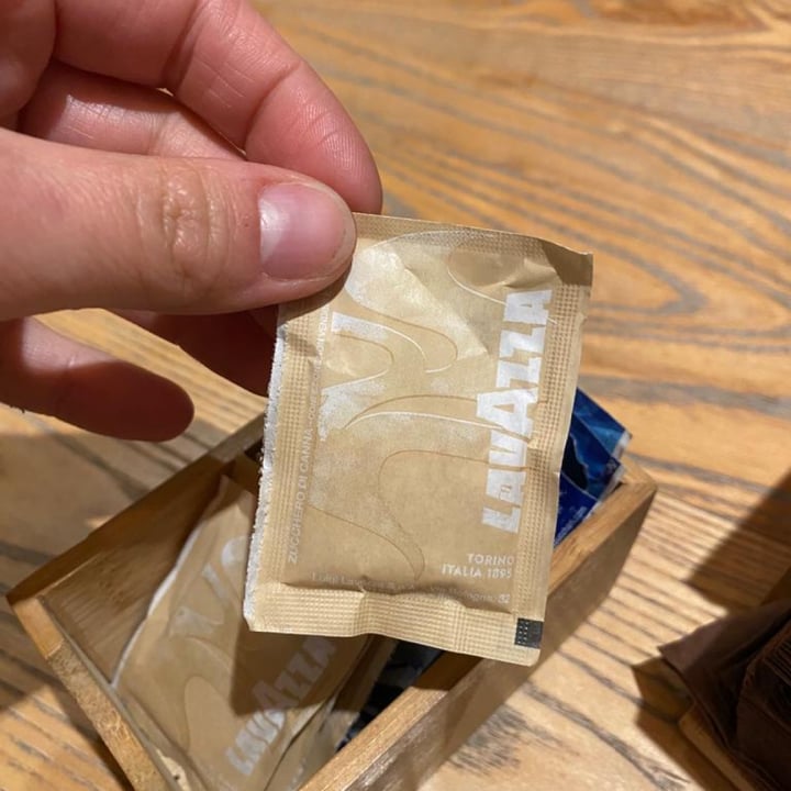 review photo of Lavazza Zucchero in bustina shared by @giuliavise on 26 Mar 2022 - review