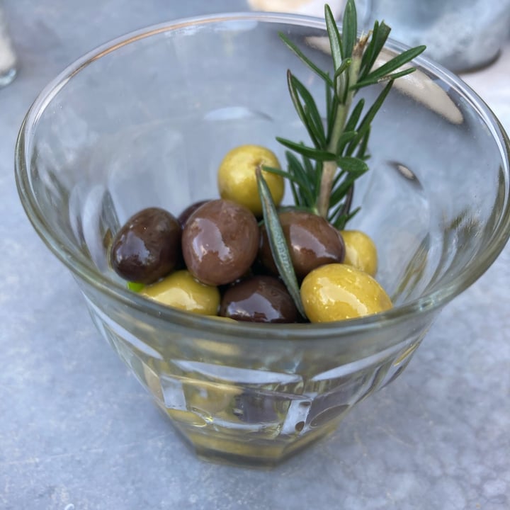 photo of Hey Joe Brewing Company Marinated Olives shared by @tazzwaite on  30 Jul 2021 - review