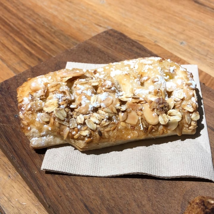 review photo of Pappare Fagottino Vegano Crema E Mandorle shared by @nihal49 on 21 Jan 2022 - review