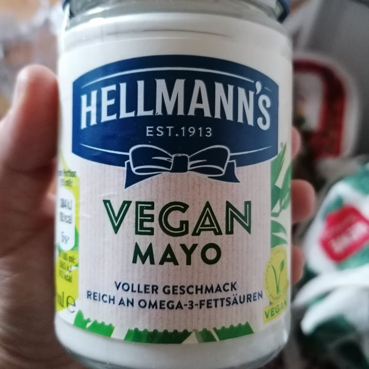 photo of Hellmann’s Hellman’s Vegan Mayonnaise shared by @martakafupi on  11 Mar 2022 - review