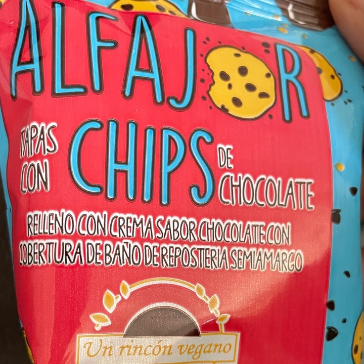 photo of Un Rincón Vegano Alfajor Chips shared by @karengarzon on  17 Jul 2022 - review
