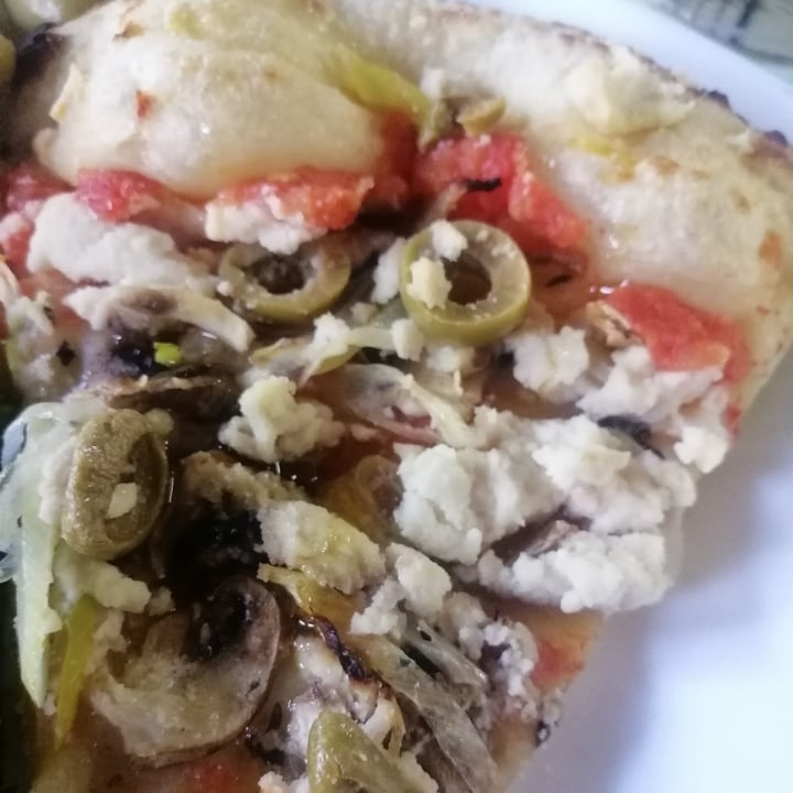 review photo of Pizzería Amici Miei Vegetariana Vegana shared by @sebastianr on 13 Oct 2021 - review