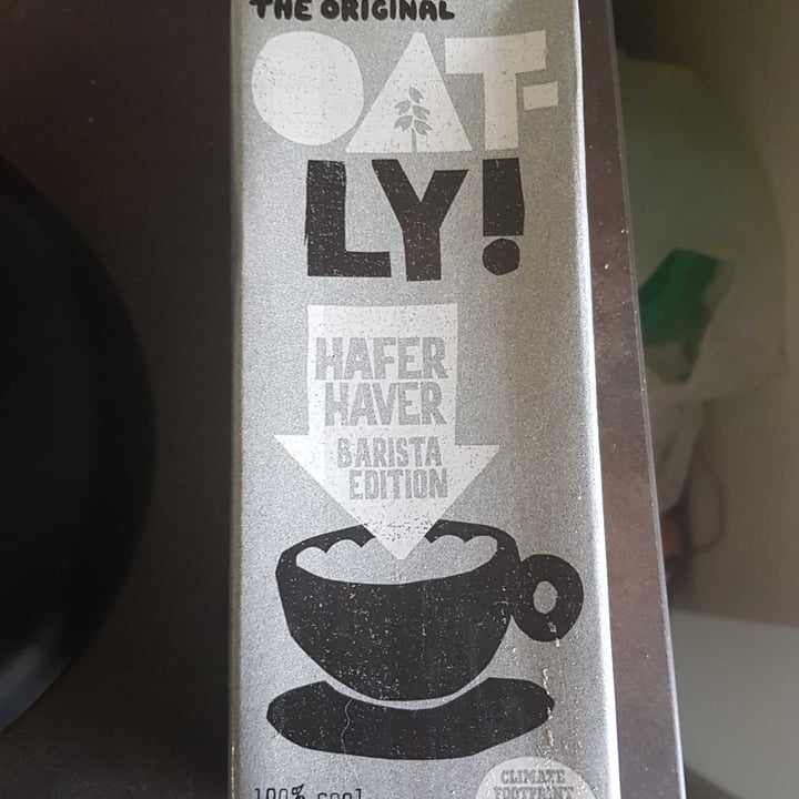photo of Oatly Oat Drink Barista Edition  shared by @ellarya on  18 May 2020 - review