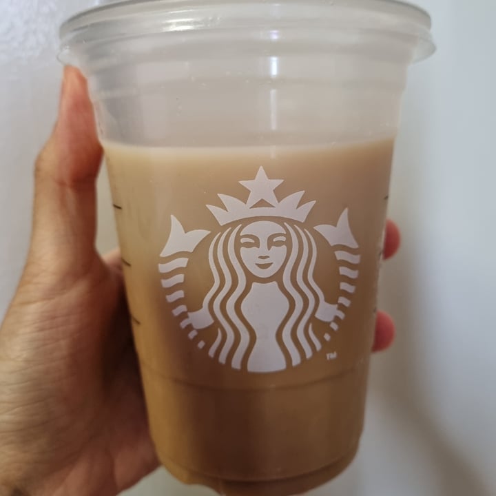 photo of Starbucks Iced Soy Cappucino shared by @plantbasedlifestyle on  08 Sep 2021 - review
