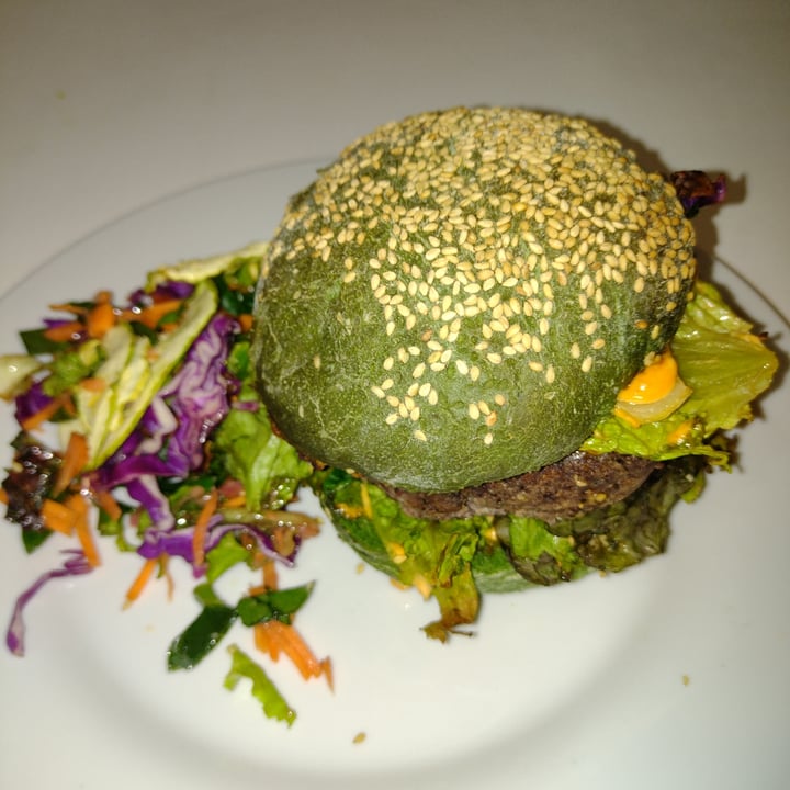 photo of Chimi Deli Cocina Natural hamburguess de poroto aduki y mayoness vegana con coles law shared by @camilacds on  11 May 2021 - review