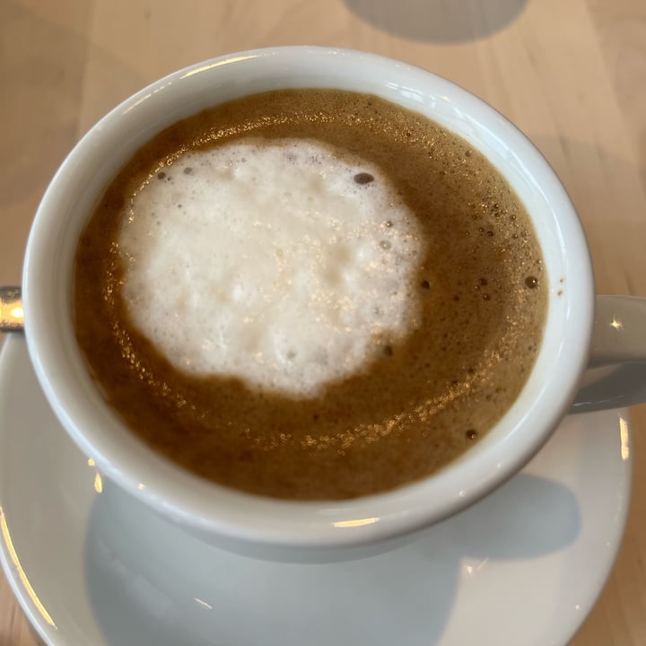photo of IKEA Cappuccino d’orzo con latte di soia shared by @charlotteauxfraises on  09 Jun 2022 - review