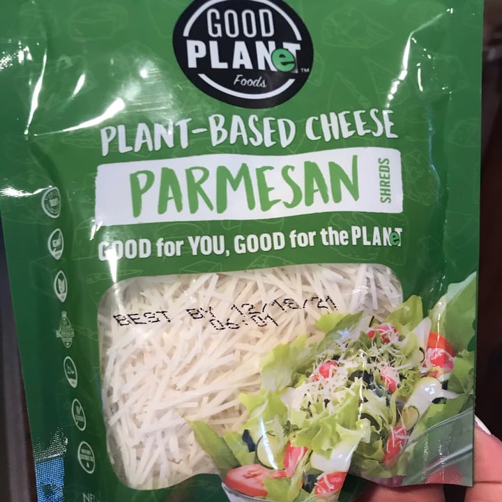 photo of Good Planet Foods Dairy-free Parmesan Shreds shared by @isabellepizzuto on  15 Mar 2021 - review