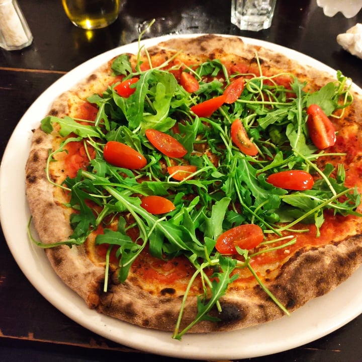 photo of Pizzeria Raffaello Pizza Ivan shared by @alessandroscetta on  23 Apr 2022 - review