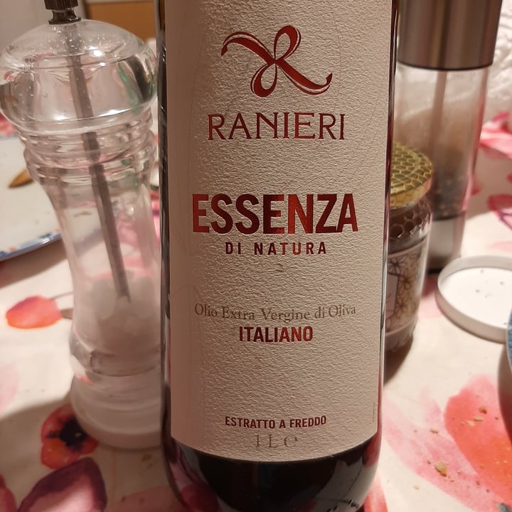 photo of Ranieri Ranieri Essenza di Natura Olio Extravergine di Oliva Italiano shared by @marialuisalupini1966 on  25 Jun 2022 - review