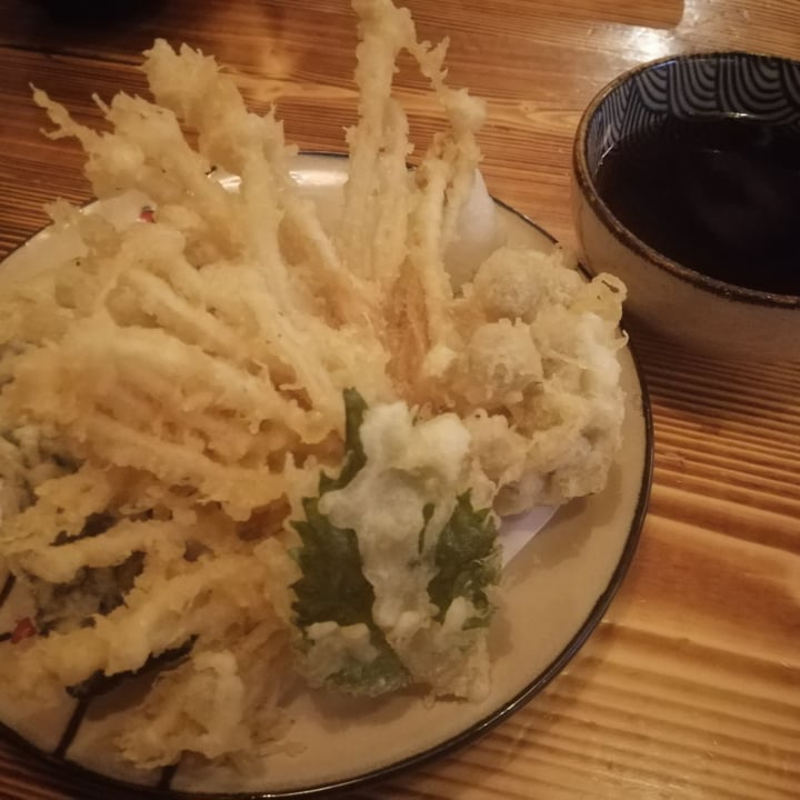 photo of Ryoshi Izakaya 漁師居酒屋 Yasai tempura shared by @hotredginger on  04 May 2020 - review