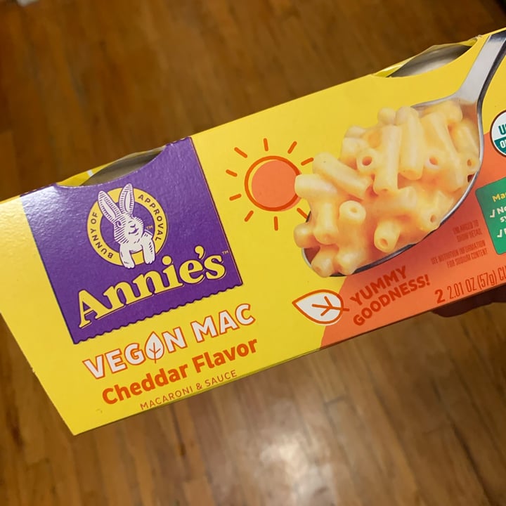 photo of Annie’s Annie’s Vegan Mac Cheddar Flavor in Cardboard shared by @keeponveganon on  06 Jan 2022 - review