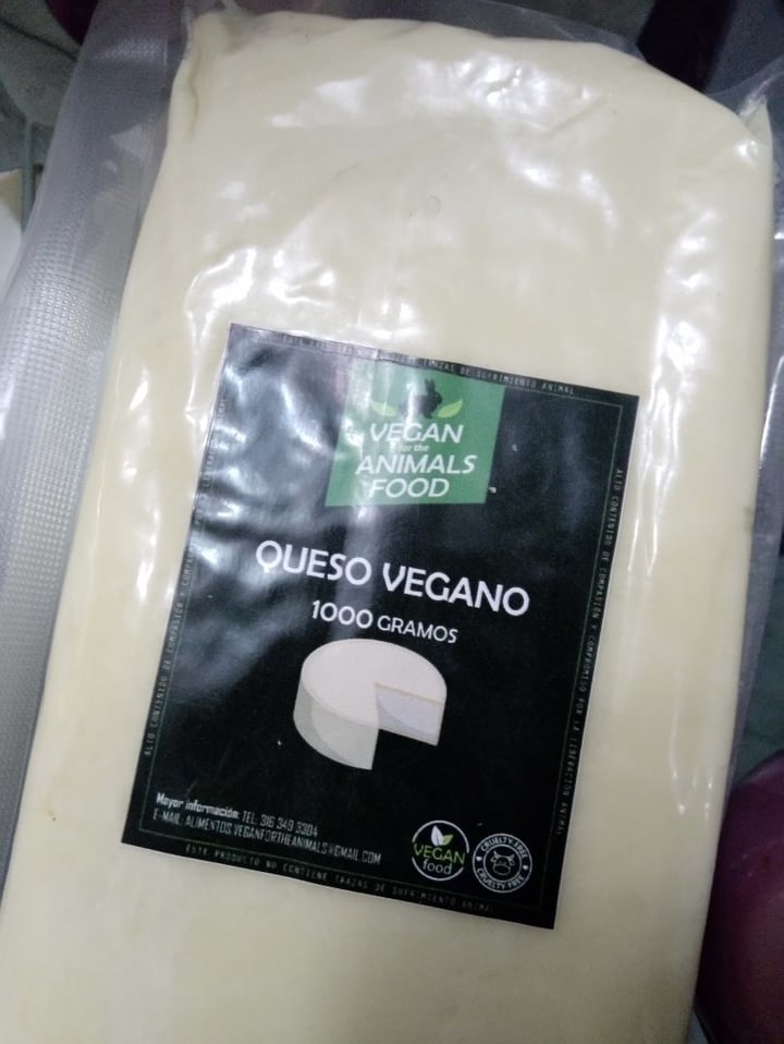 photo of Vegan for the Animals Food Queso vegano shared by @paola2pv on  24 Aug 2019 - review