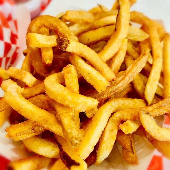 review photo of VOWburger Vowchickn Nashville Style shared by @rocknrolldogmom on 11 Jun 2021 - review