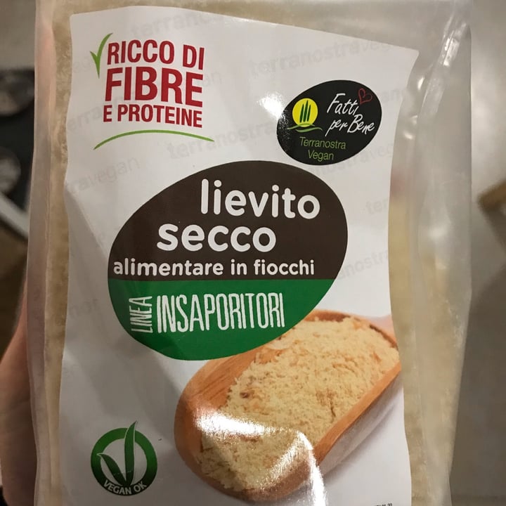 photo of Terranostra Vegan Lievito secco alimentare in fiocchi shared by @littlesecu on  03 Dec 2021 - review