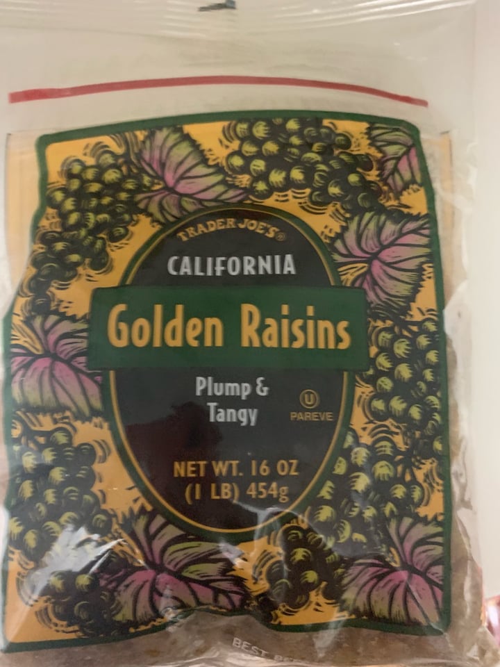 photo of Trader Joe's Golden Raisins shared by @melissanelson13 on  28 Dec 2019 - review