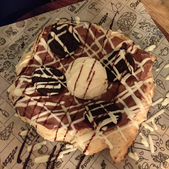 photo of Purezza - Vegan Pizza Camden Oreo pizza shared by @sopheen on  07 Nov 2020 - review