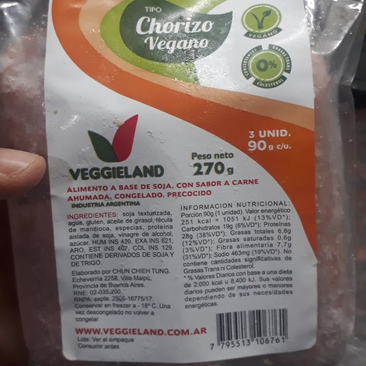 photo of Veggieland Chorizo Vegano shared by @bailarinavale on  04 Jan 2021 - review