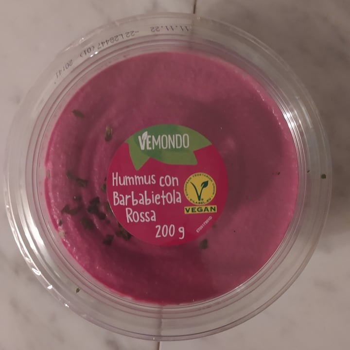 photo of Vemondo hummus barbabietola rossa shared by @chiaramorini on  08 Nov 2022 - review