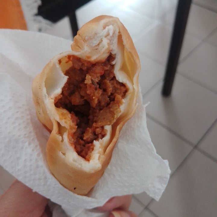 review photo of Vegan de A Uno Empanadas shared by @alejsndratthias on 24 Apr 2022 - review