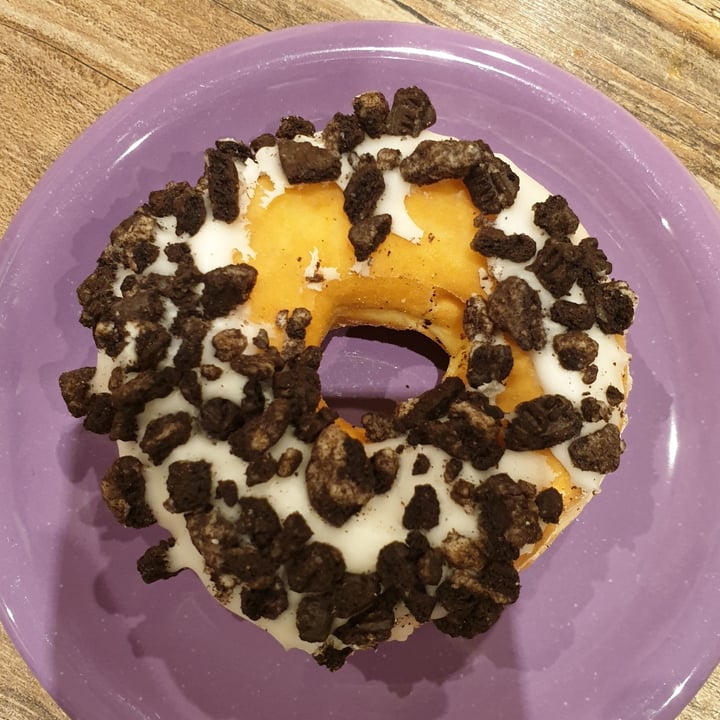 photo of Dunkin’ Donuts Vanilla Oreo Ring shared by @sotofu on  29 Mar 2022 - review