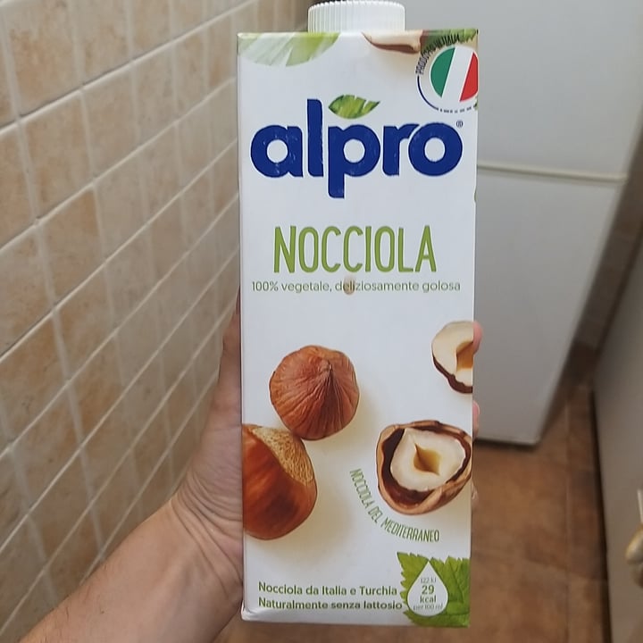 photo of Alpro Alpro nocciola shared by @elele95 on  02 Jun 2022 - review